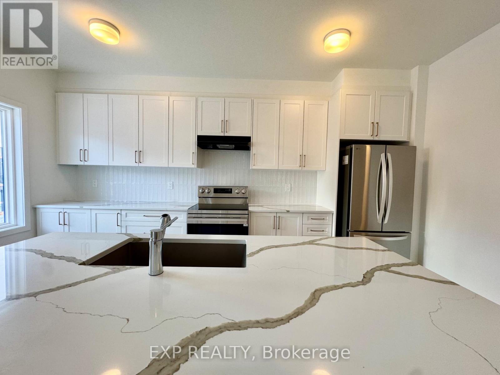 607 Bee Pollen Way, Ottawa, Ontario  K2W 0N9 - Photo 13 - X12669832