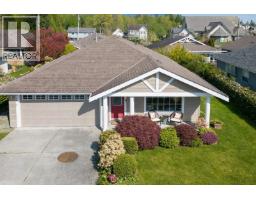 5722 EMILY WAY, Sechelt, British Columbia