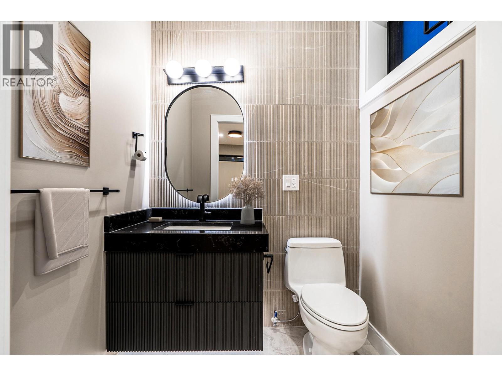 1 2282 E 8th Avenue, Vancouver, British Columbia  V5N 1V5 - Photo 5 - R3076741