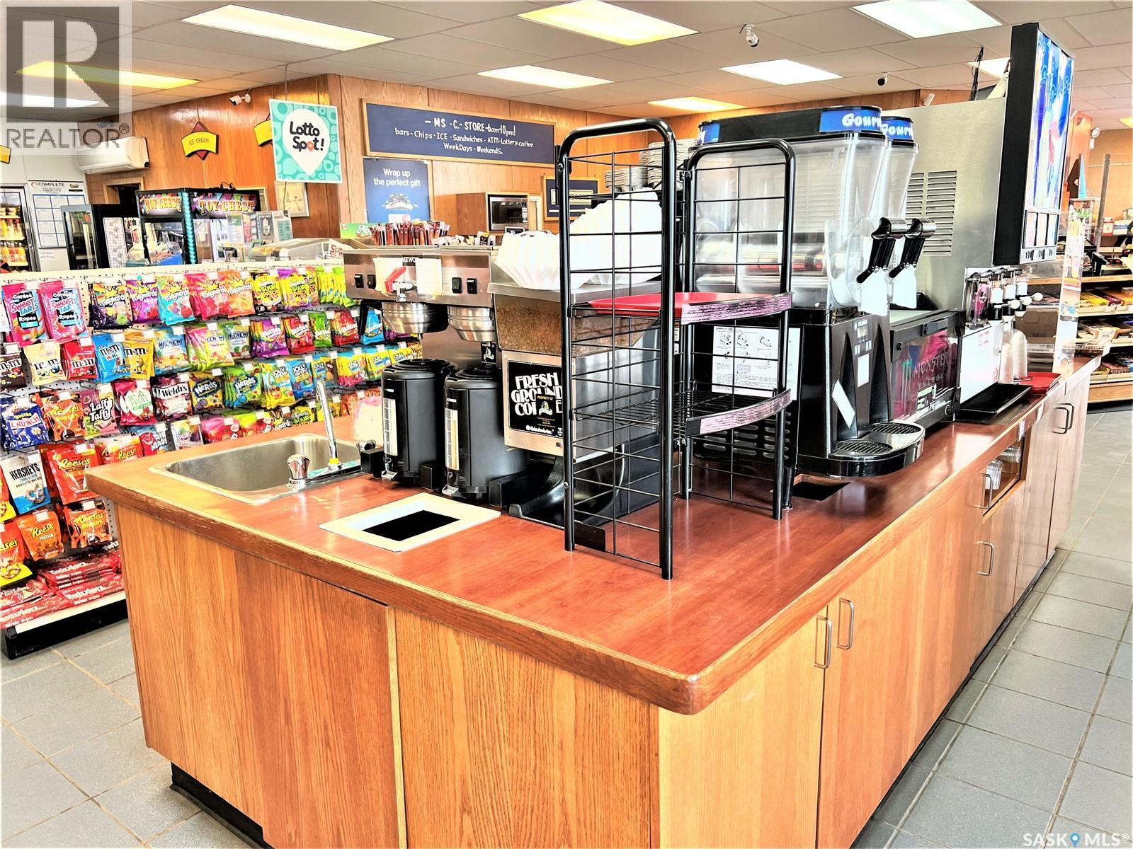 6 Highway, Watson, Saskatchewan  S0K 4V0 - Photo 11 - SK027350