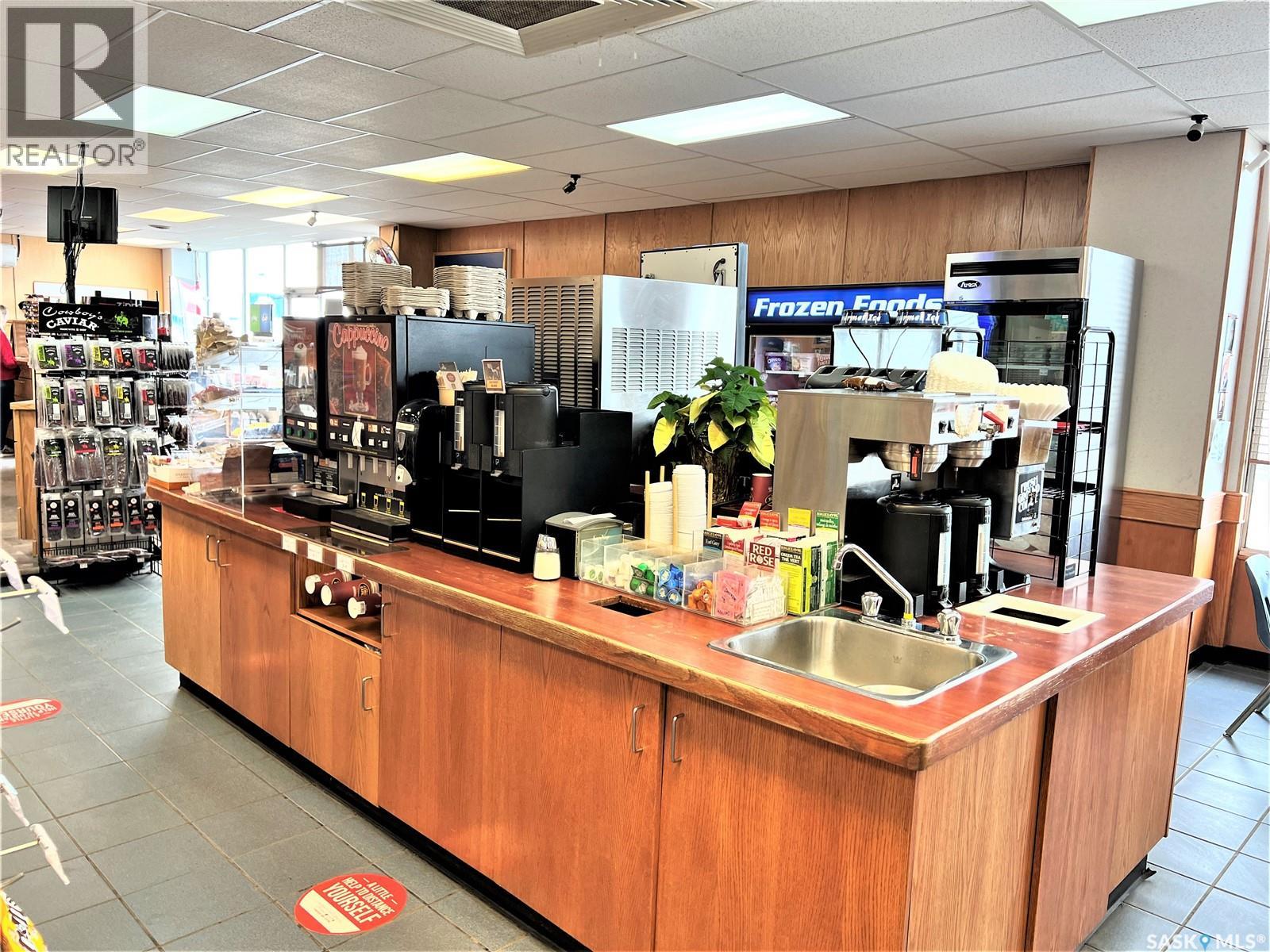 6 Highway, Watson, Saskatchewan  S0K 4V0 - Photo 12 - SK027350