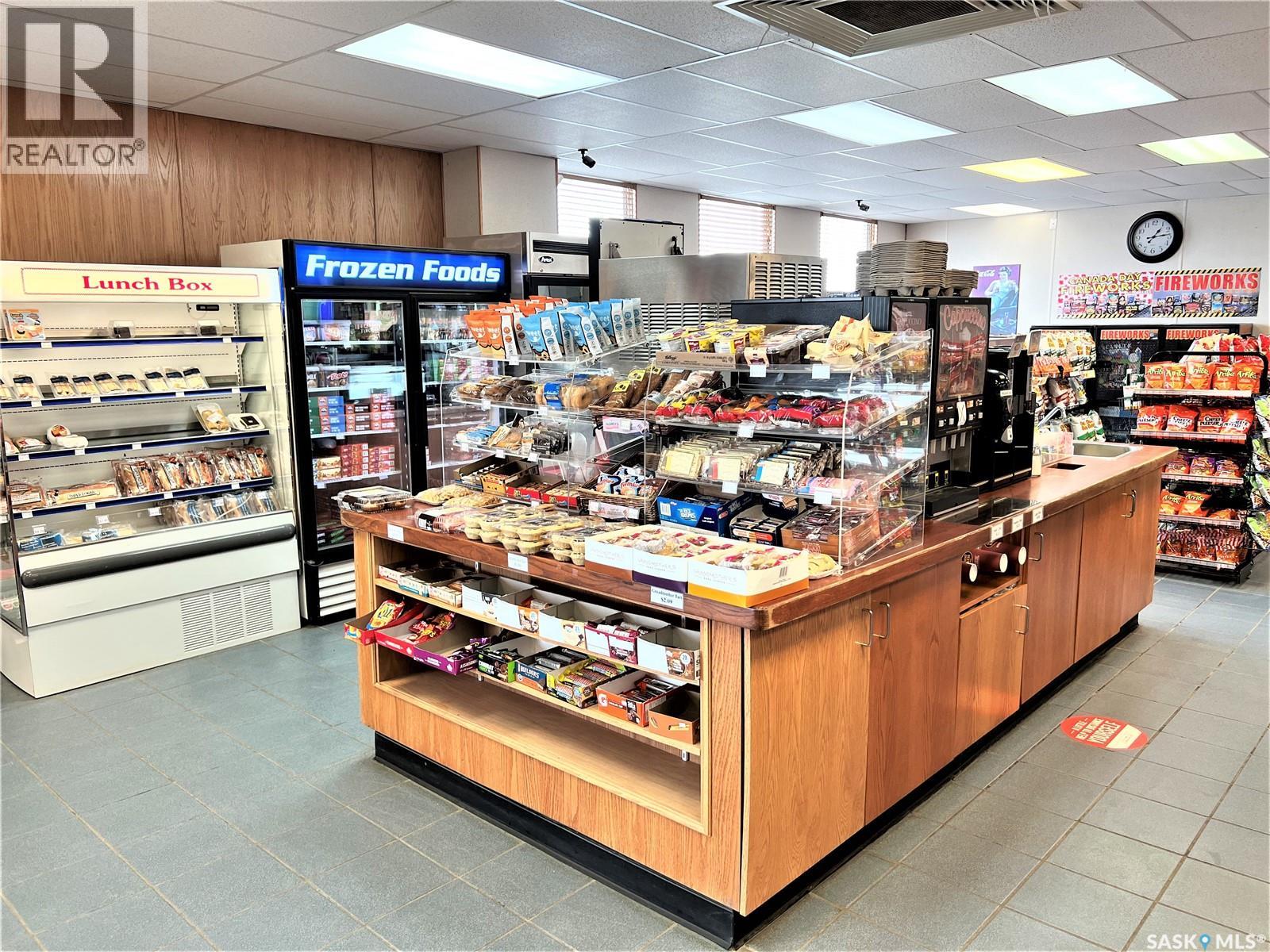 6 Highway, Watson, Saskatchewan  S0K 4V0 - Photo 8 - SK027350