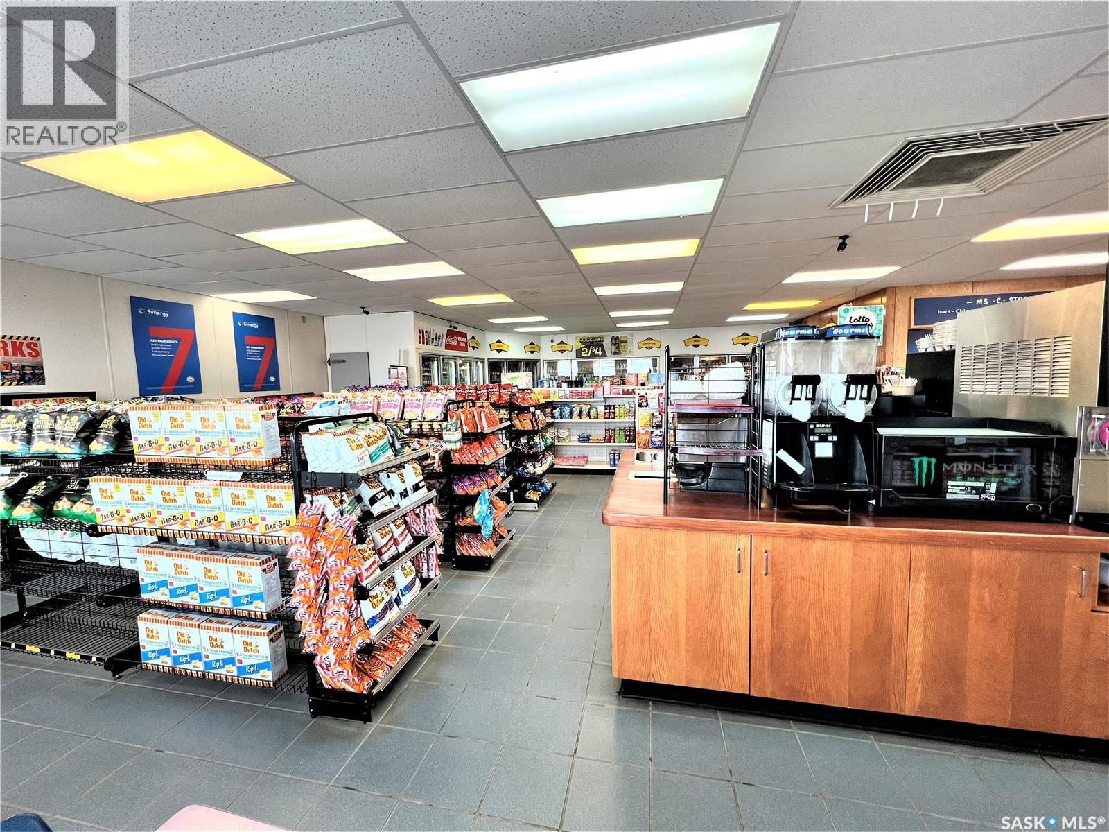 6 Highway, Watson, Saskatchewan  S0K 4V0 - Photo 9 - SK027350