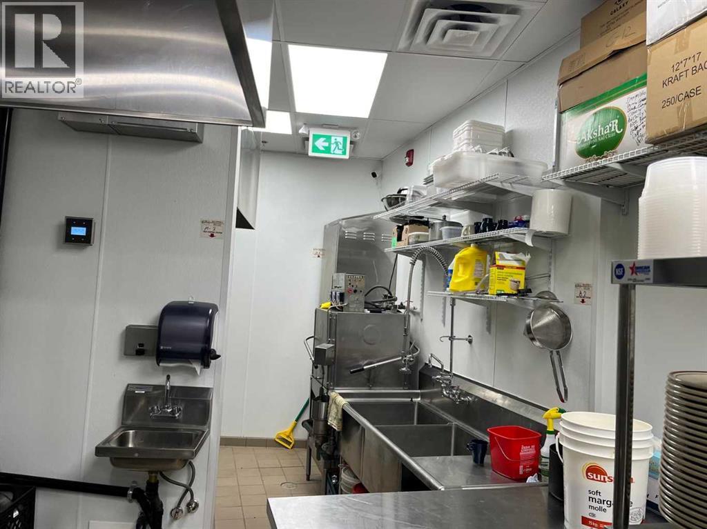 1110, 2 Royal Vista Link Nw, Calgary, Alberta  T3R 1T4 - Photo 13 - A2246150