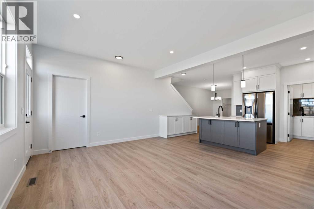 205 Homestead Terrace Ne, Calgary, Alberta  T3J 5R8 - Photo 5 - A2276305