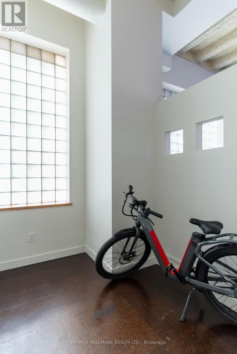 208 - 21 Nassau Street, Toronto, Ontario  M5T 3K6 - Photo 21 - C12727538