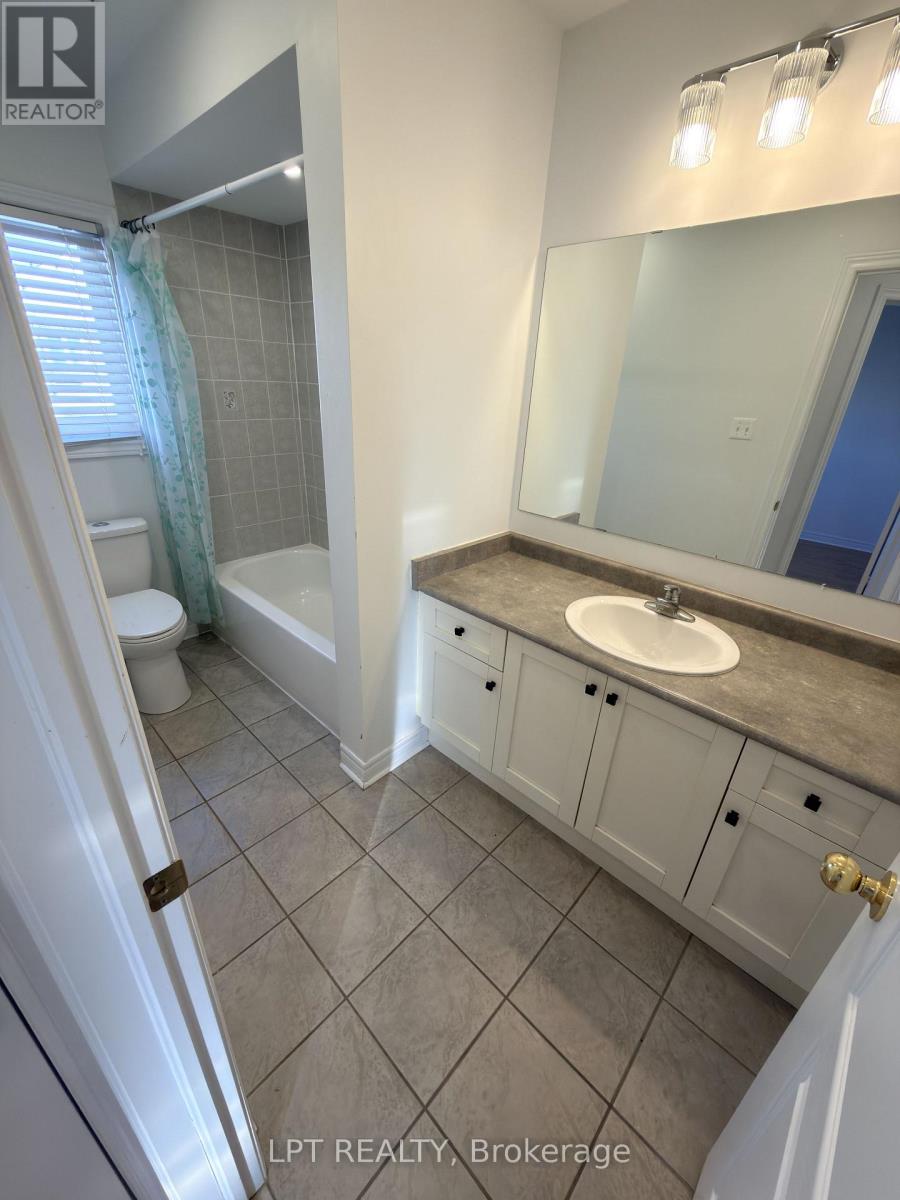 38 Silent Pond Crescent, Brampton, Ontario  L6V 4R6 - Photo 17 - W12709782