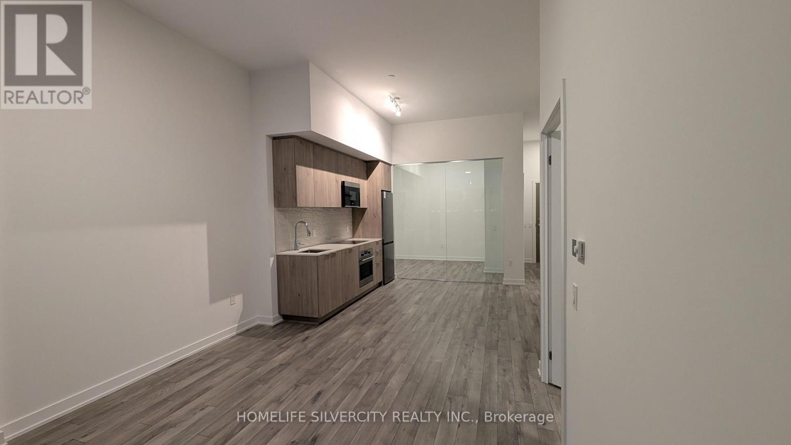 911 - 15 Skyridge Drive, Brampton, Ontario  L6P 4S3 - Photo 3 - W12727530