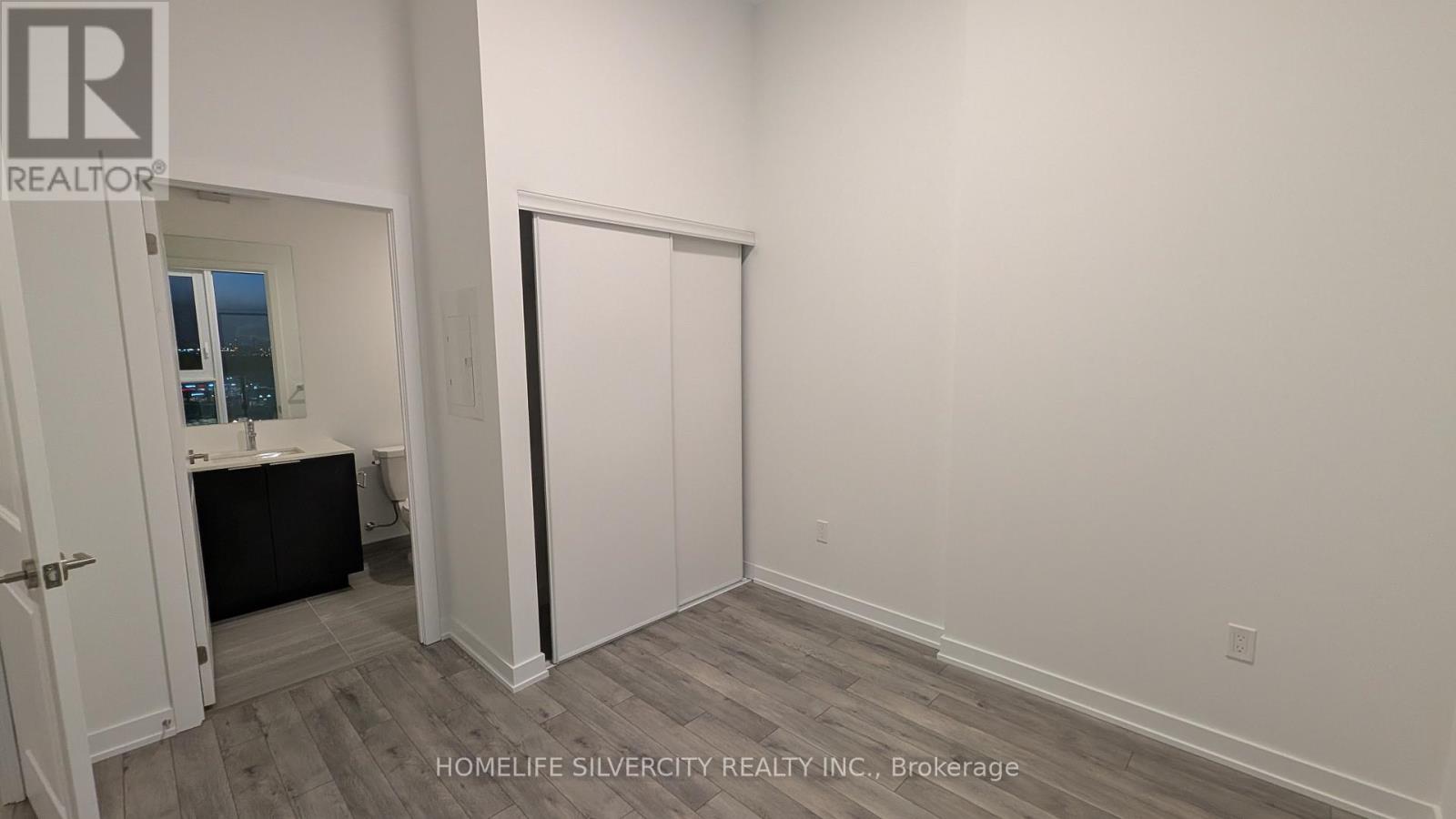 911 - 15 Skyridge Drive, Brampton, Ontario  L6P 4S3 - Photo 9 - W12727530