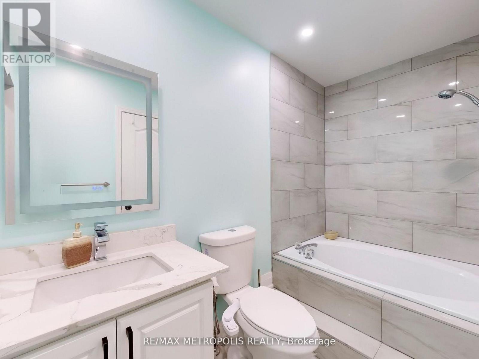 Main - 922 Tambourine Terrace, Mississauga, Ontario  L5W 1S4 - Photo 15 - W12727532