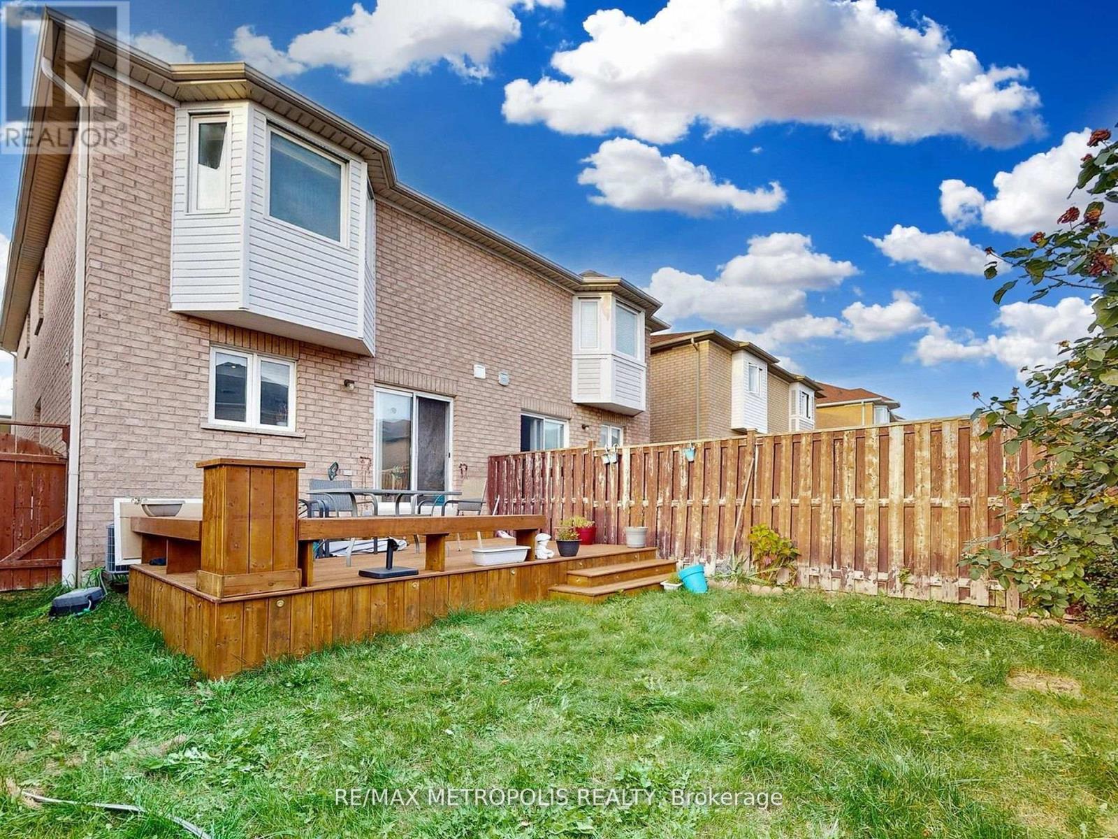 Main - 922 Tambourine Terrace, Mississauga, Ontario  L5W 1S4 - Photo 28 - W12727532