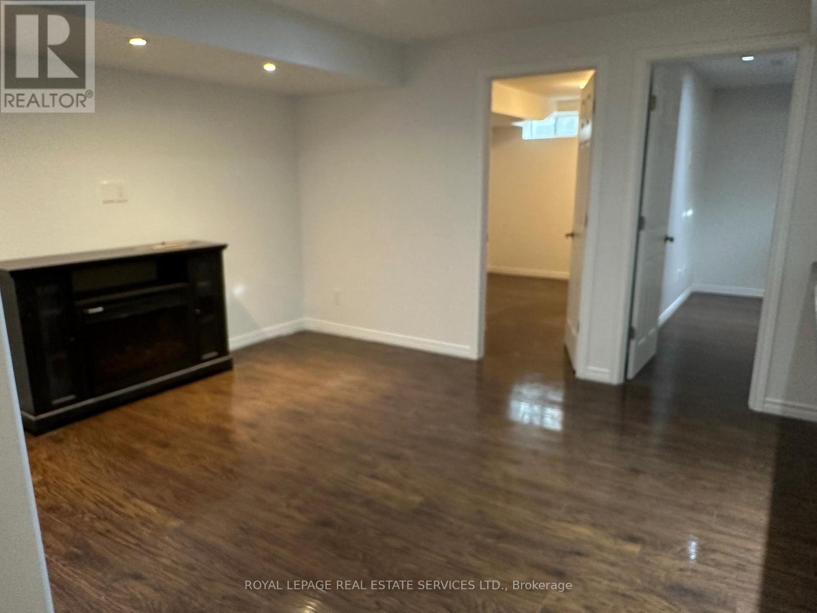 Bsmt - 1 Gruenwald Gate E, Brampton, Ontario  L6Y 6C4 - Photo 11 - W12727544