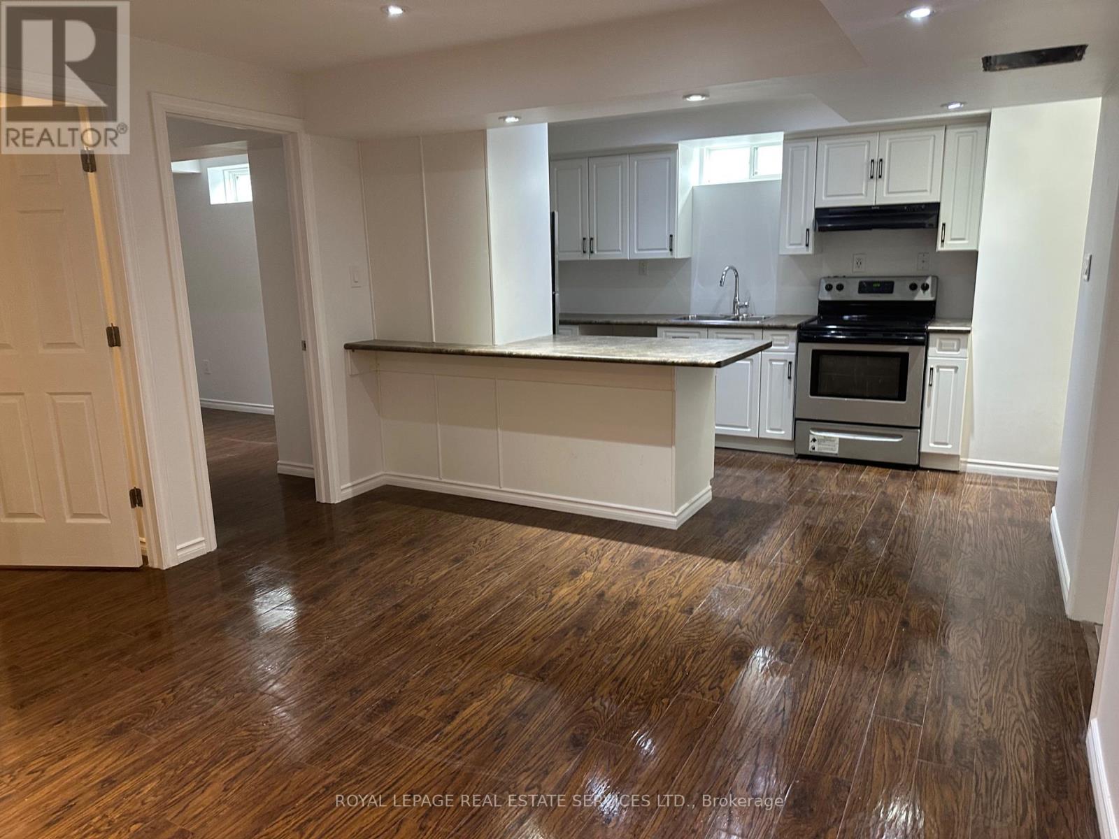 Bsmt - 1 Gruenwald Gate E, Brampton, Ontario  L6Y 6C4 - Photo 4 - W12727544