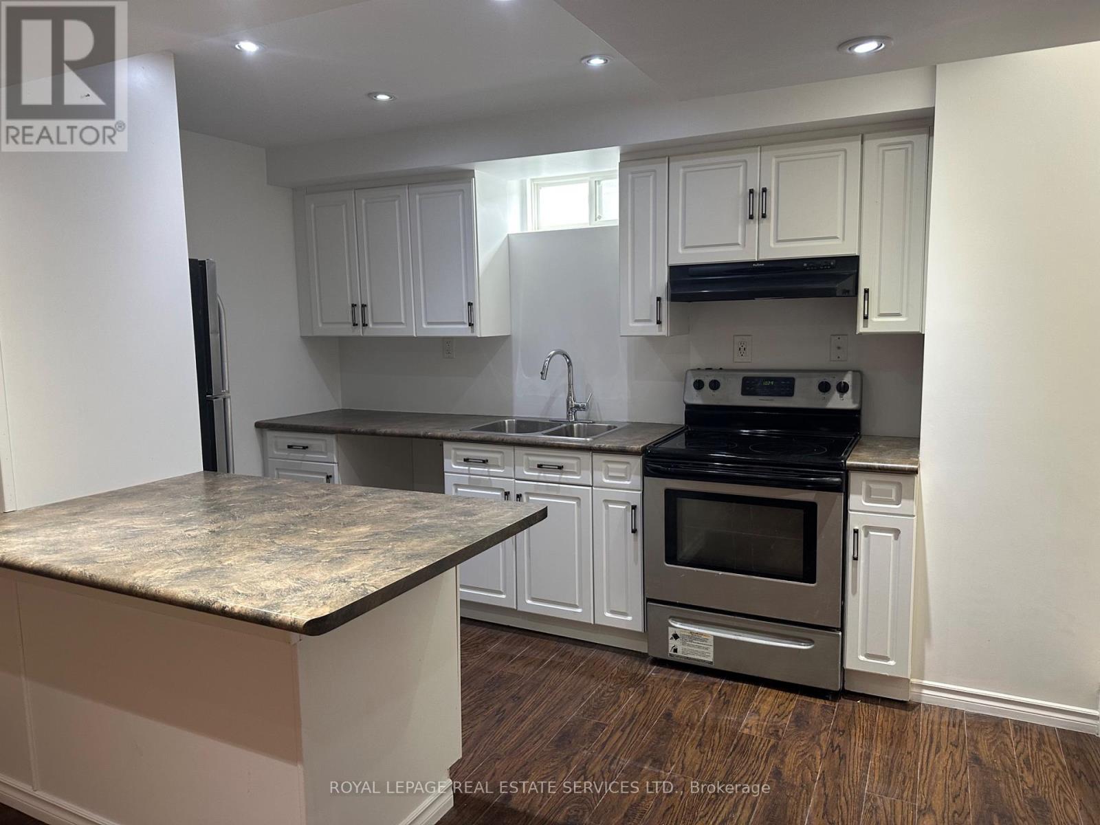 Bsmt - 1 Gruenwald Gate E, Brampton, Ontario  L6Y 6C4 - Photo 9 - W12727544