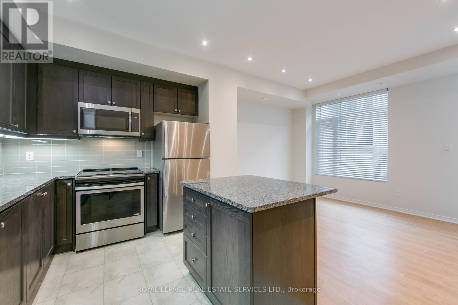 79 - 23 Applewood Lane, Toronto, Ontario  M9C 0C1 - Photo 5 - W12727546