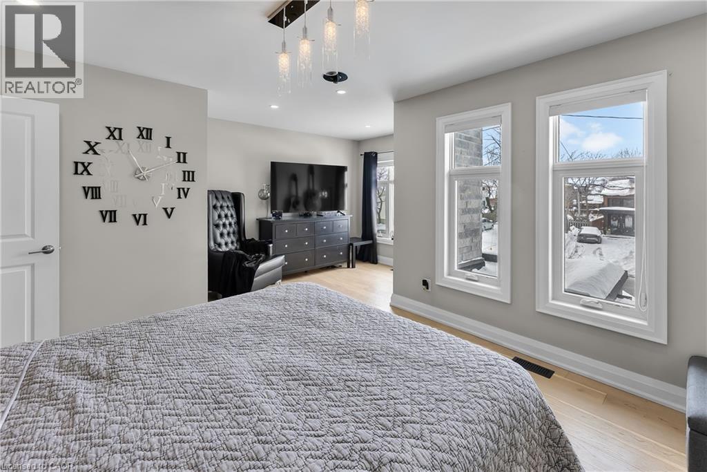 8 Leeson Street, St. Catharines, Ontario  L2T 2R1 - Photo 25 - 40800675