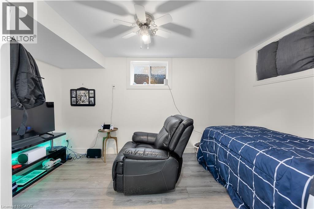 8 Leeson Street, St. Catharines, Ontario  L2T 2R1 - Photo 37 - 40800675