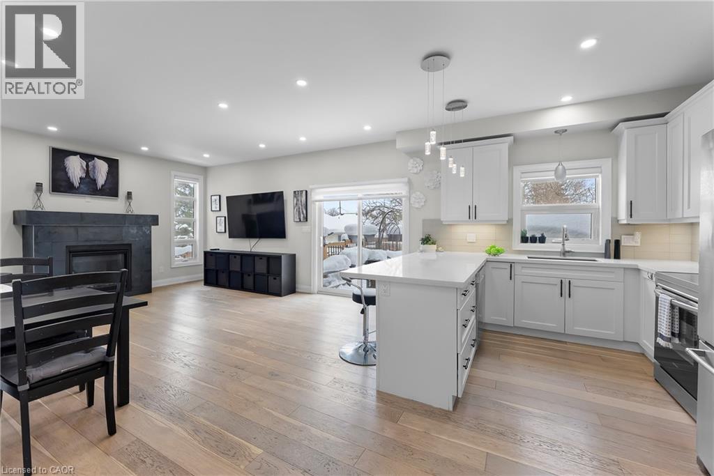 8 Leeson Street, St. Catharines, Ontario  L2T 2R1 - Photo 7 - 40800675