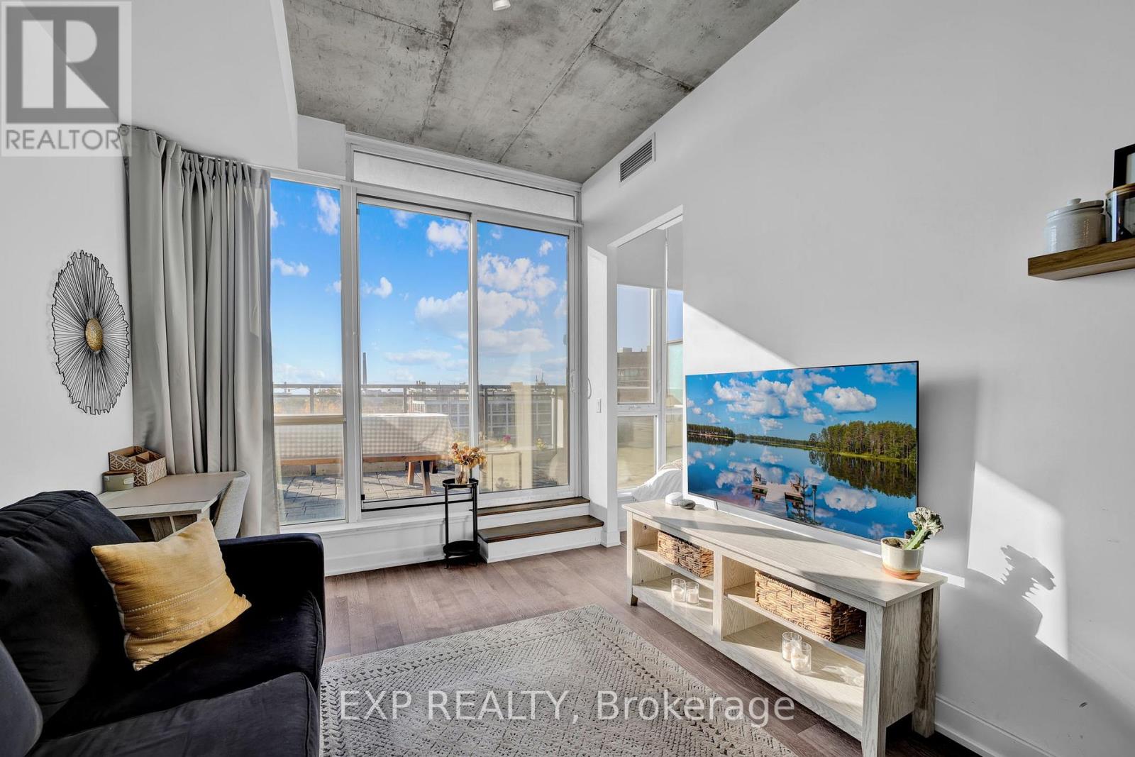 804 - 1238 Dundas St Street E, Toronto, Ontario  M4M 0C6 - Photo 12 - E12727558