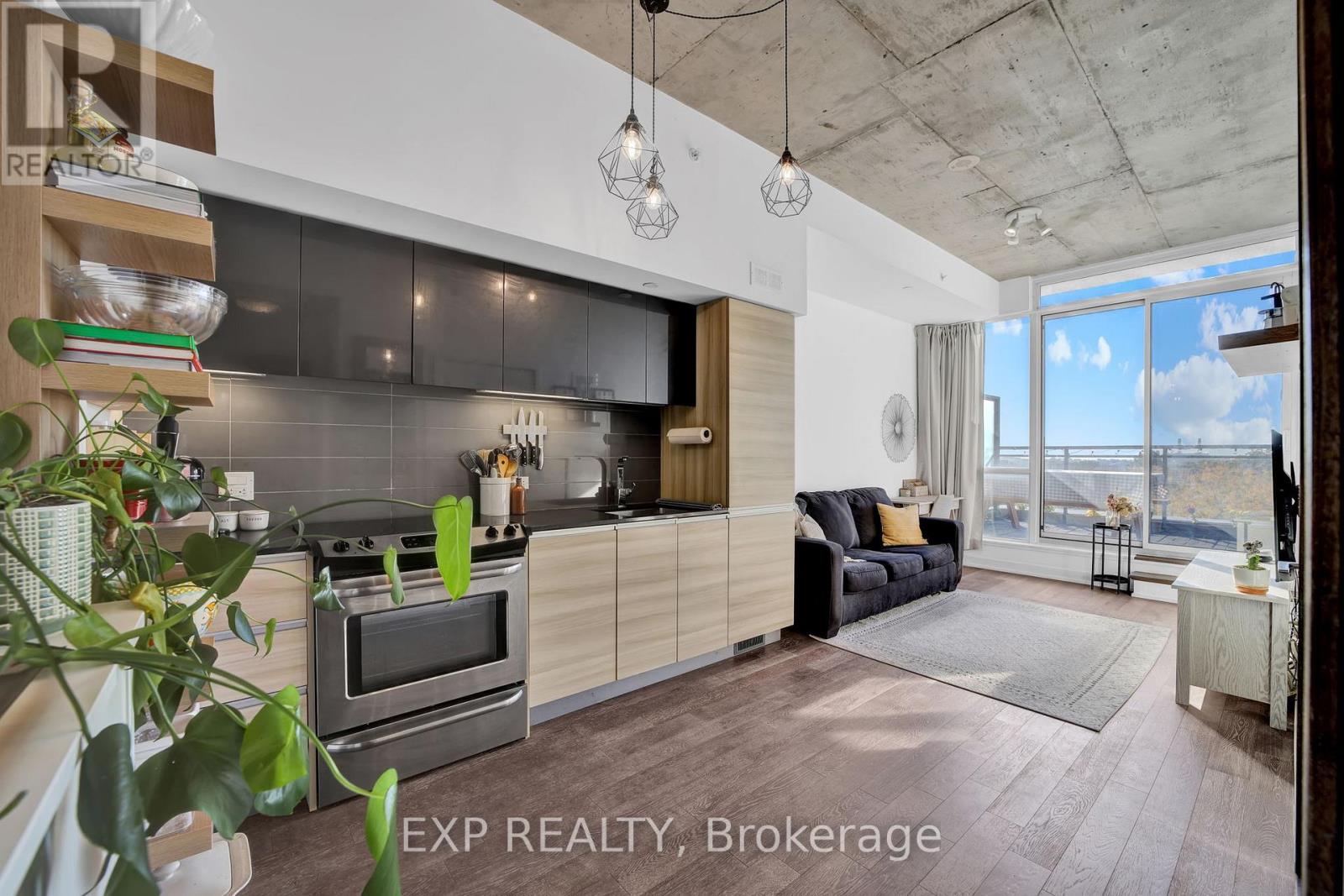 804 - 1238 Dundas St Street E, Toronto, Ontario  M4M 0C6 - Photo 14 - E12727558