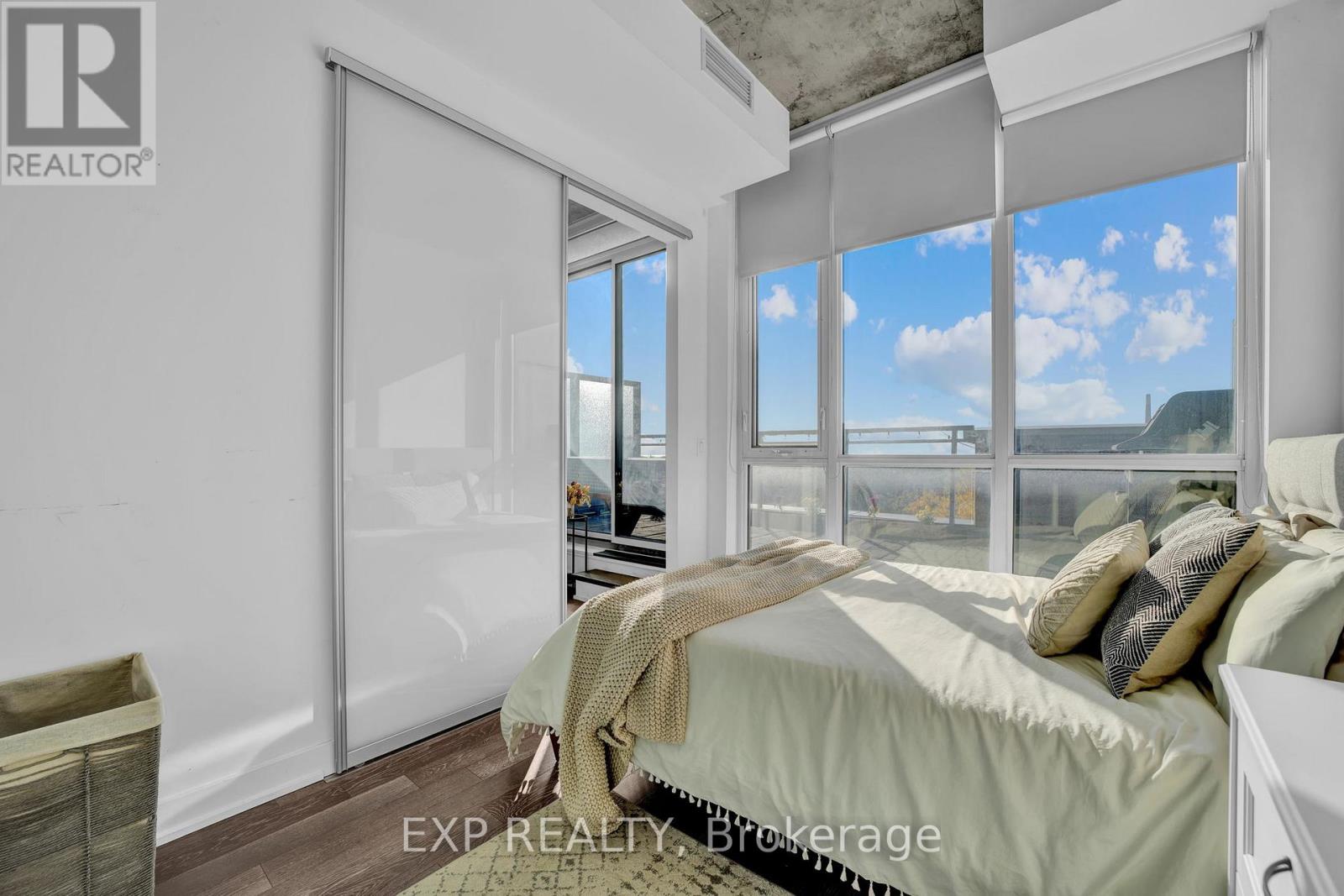 804 - 1238 Dundas St Street E, Toronto, Ontario  M4M 0C6 - Photo 19 - E12727558