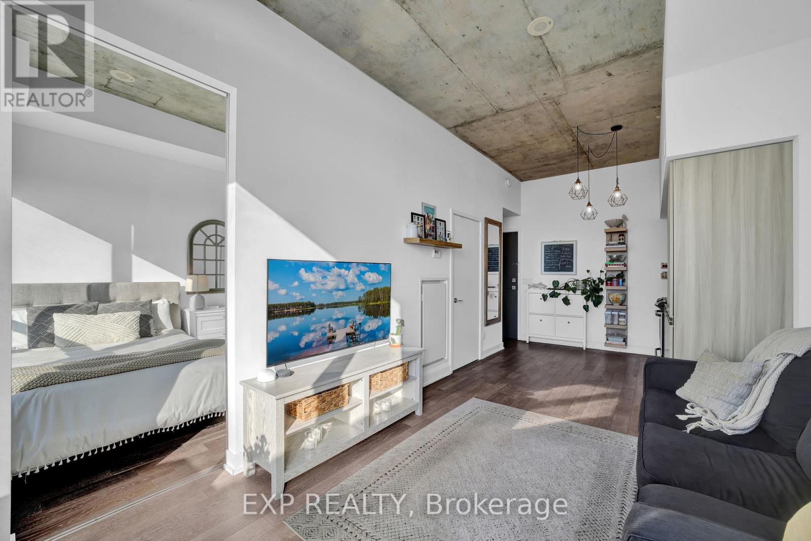 804 - 1238 Dundas St Street E, Toronto, Ontario  M4M 0C6 - Photo 9 - E12727558