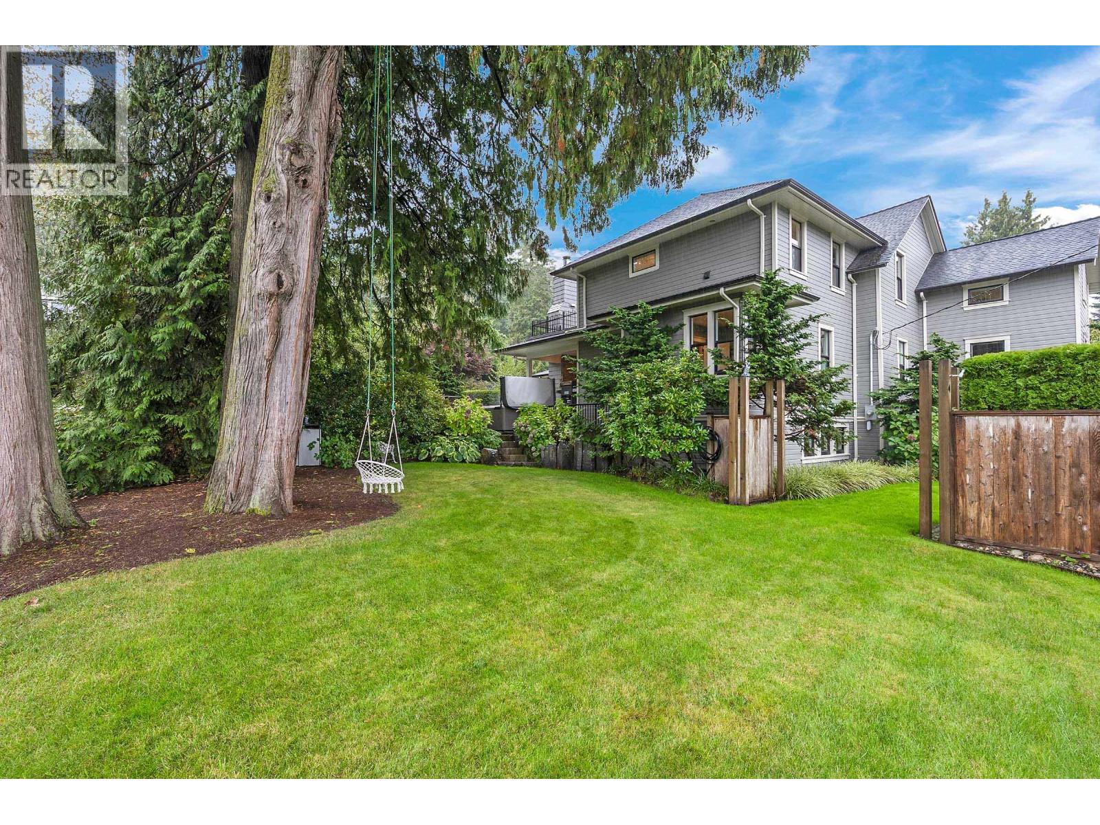 2209 St. George Street, Port Moody, British Columbia  V3H 2G1 - Photo 7 - R3058599