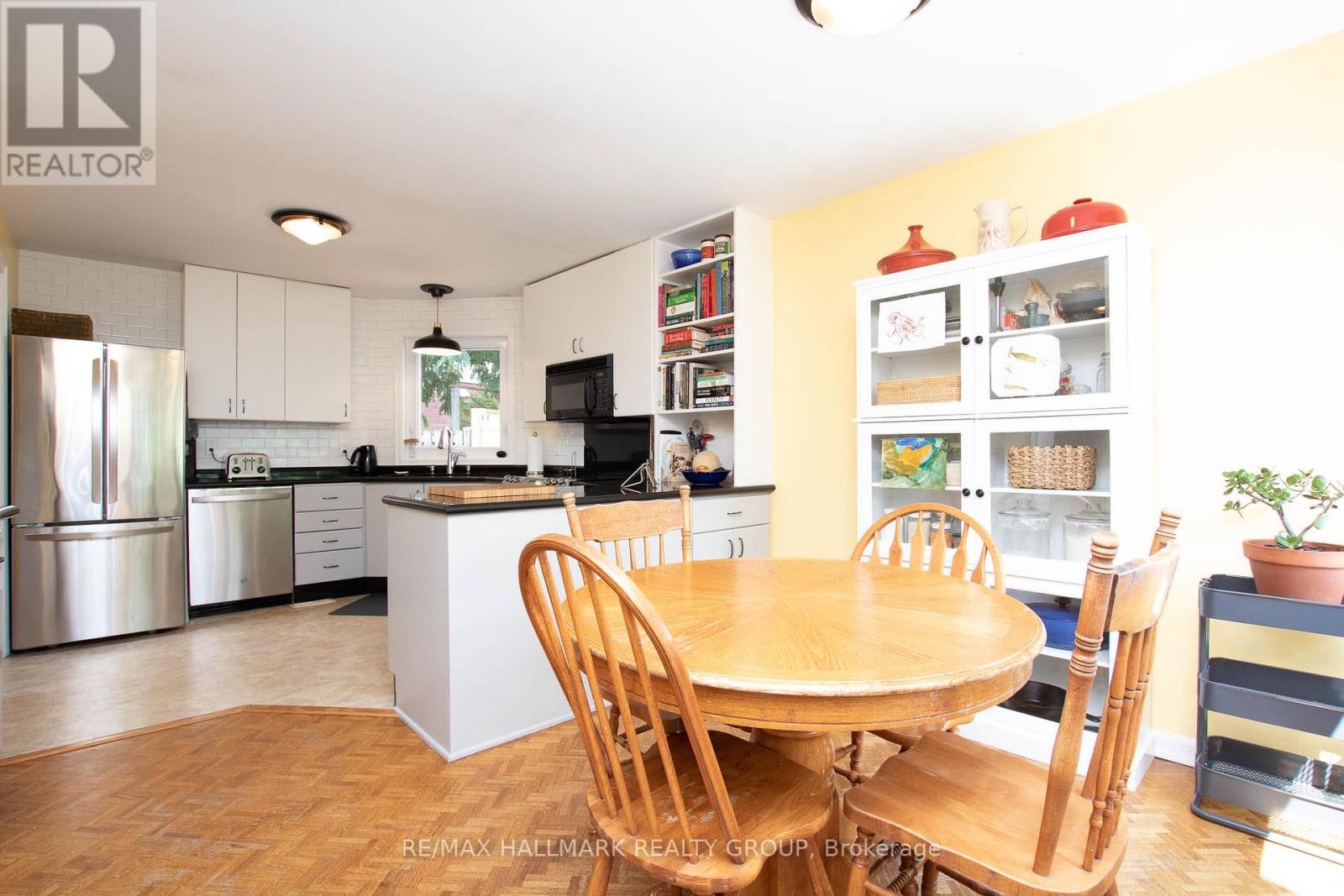 195 Springfield Road, Ottawa, Ontario  K1M 1C3 - Photo 14 - X12727572