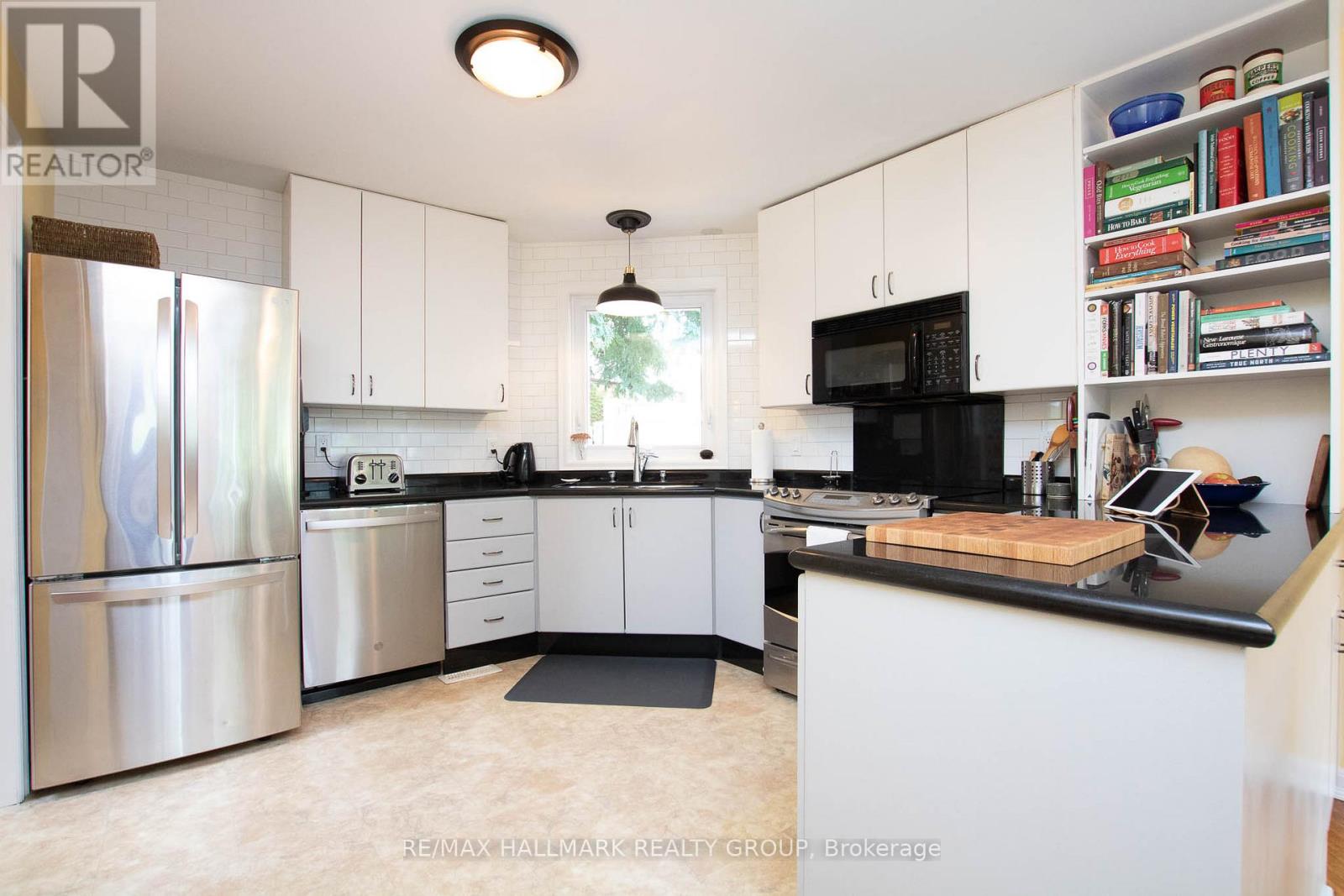 195 Springfield Road, Ottawa, Ontario  K1M 1C3 - Photo 16 - X12727572