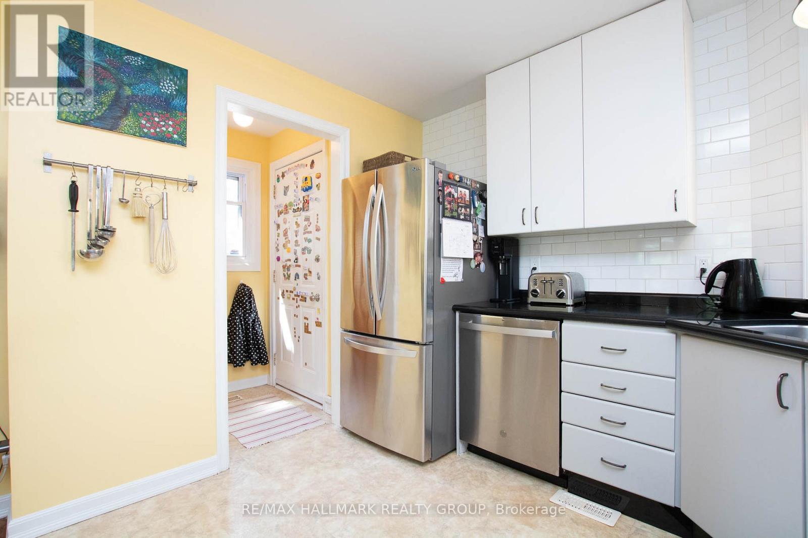 195 Springfield Road, Ottawa, Ontario  K1M 1C3 - Photo 18 - X12727572