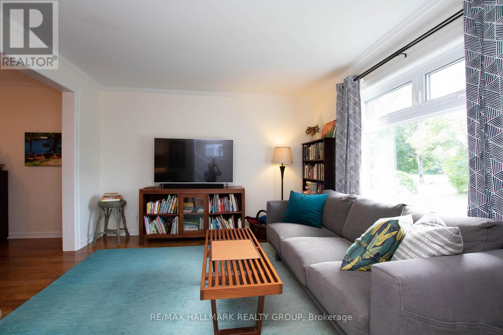 195 Springfield Road, Ottawa, Ontario  K1M 1C3 - Photo 6 - X12727572