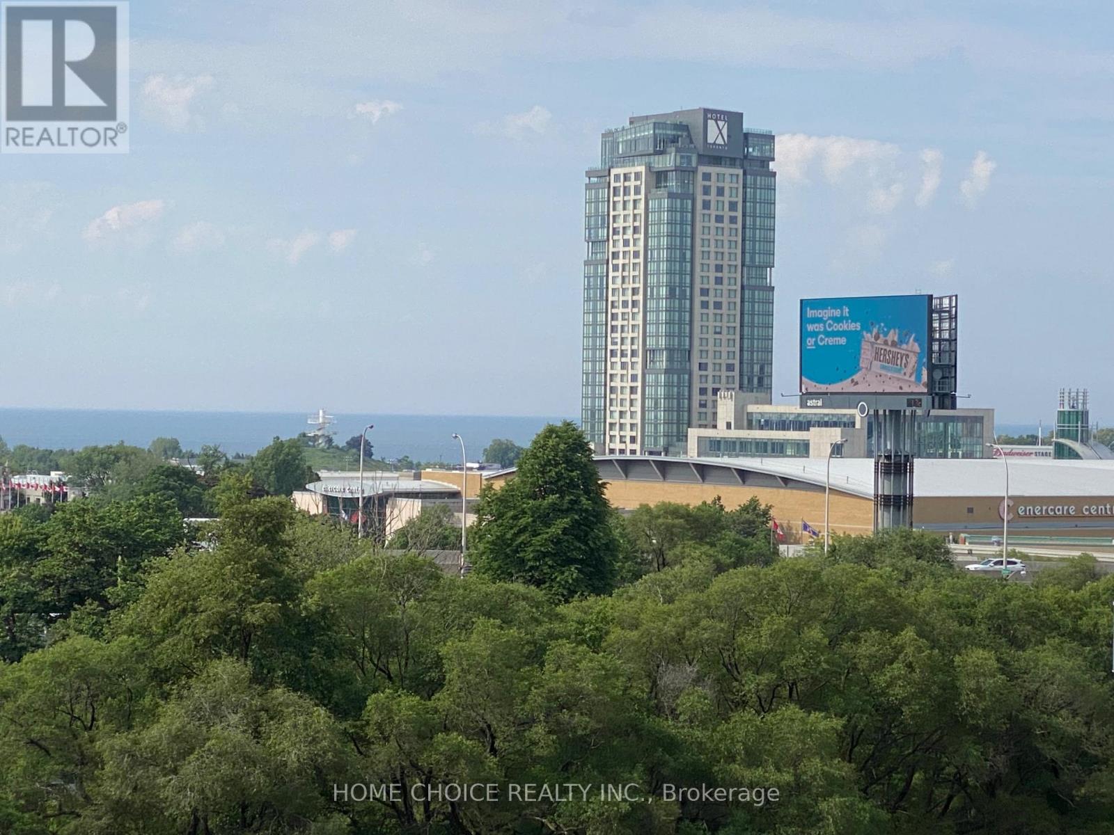701 - 30 ORDNANCE STREET E, Toronto, Ontario