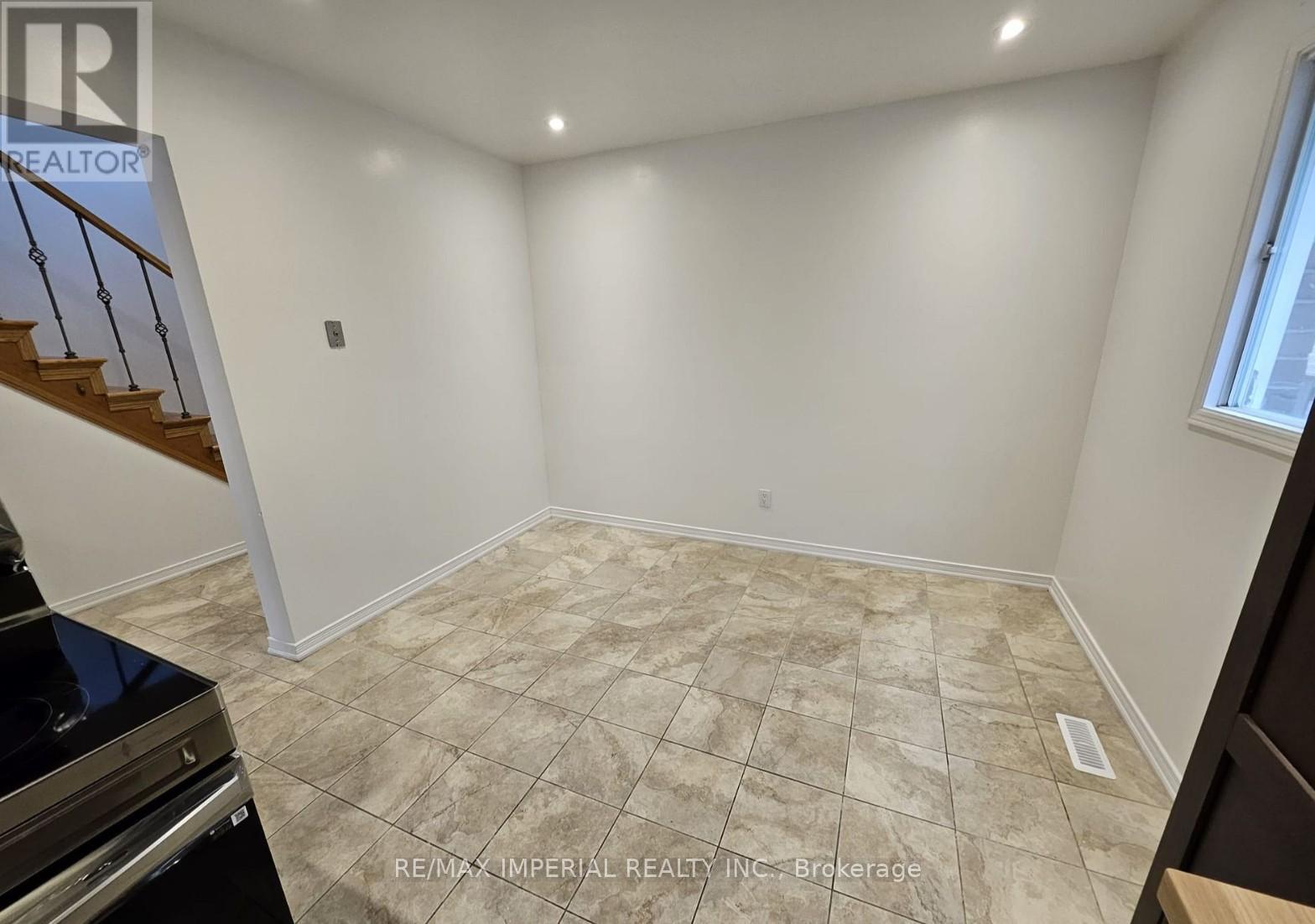 442 Church Street S, Richmond Hill, Ontario  L4C 8T5 - Photo 7 - N12727562