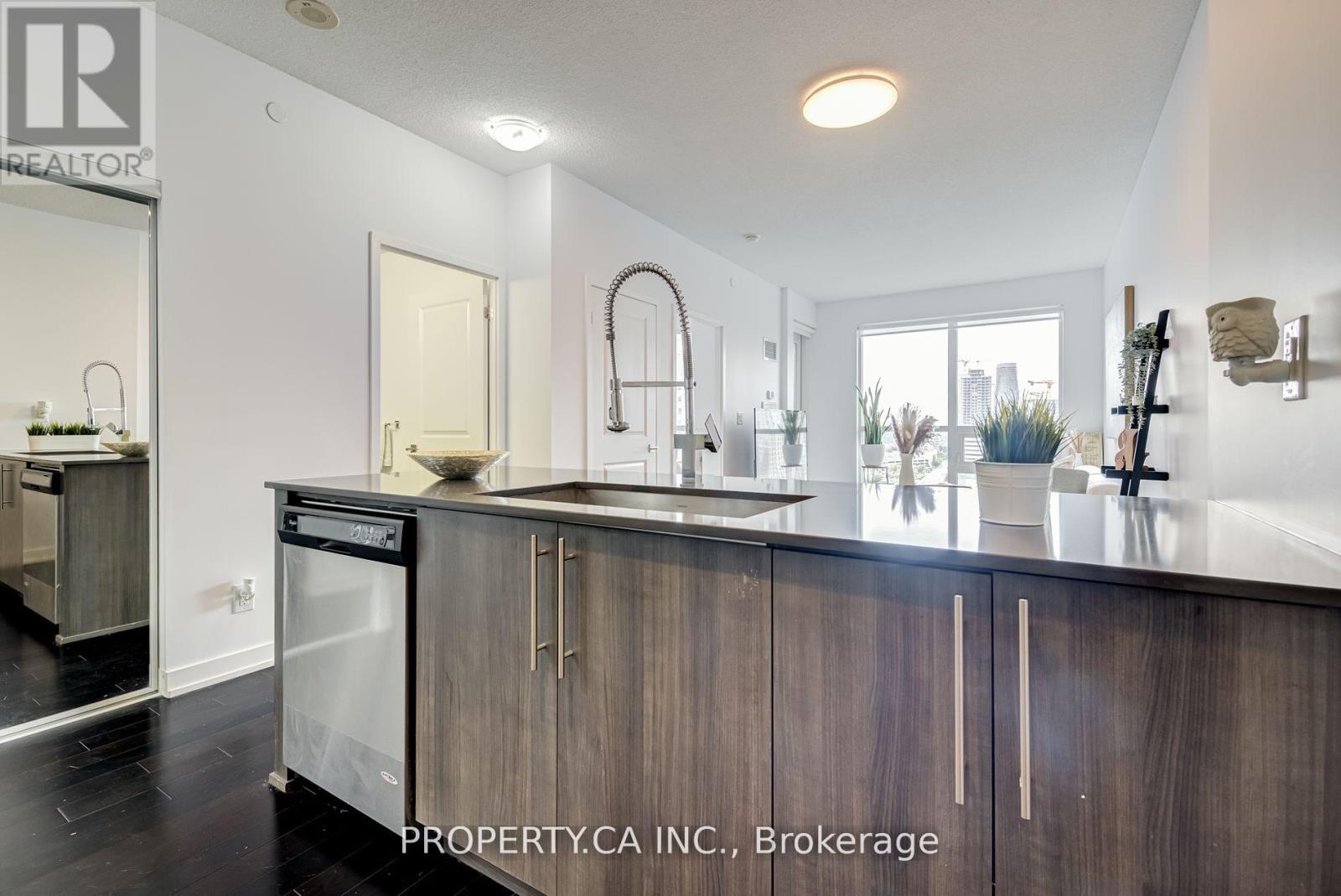 1408 - 510 Curran Place E, Mississauga, Ontario  L5B 0J8 - Photo 19 - W12727566