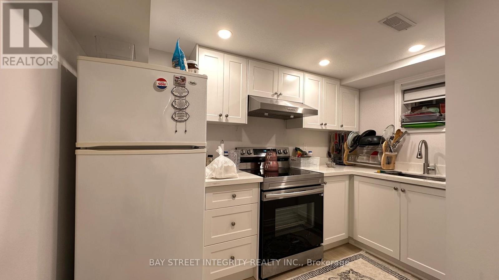 Basement - 272 Epsom Downs Drive, Toronto, Ontario  M3M 1T4 - Photo 3 - W12727574