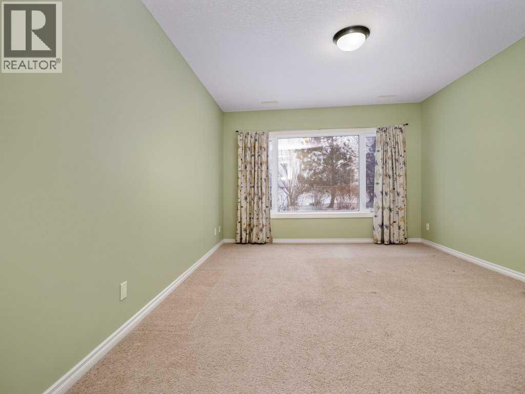 21 Fairmont Park Landing S, Lethbridge, Alberta  T1K 7L1 - Photo 48 - A2275687