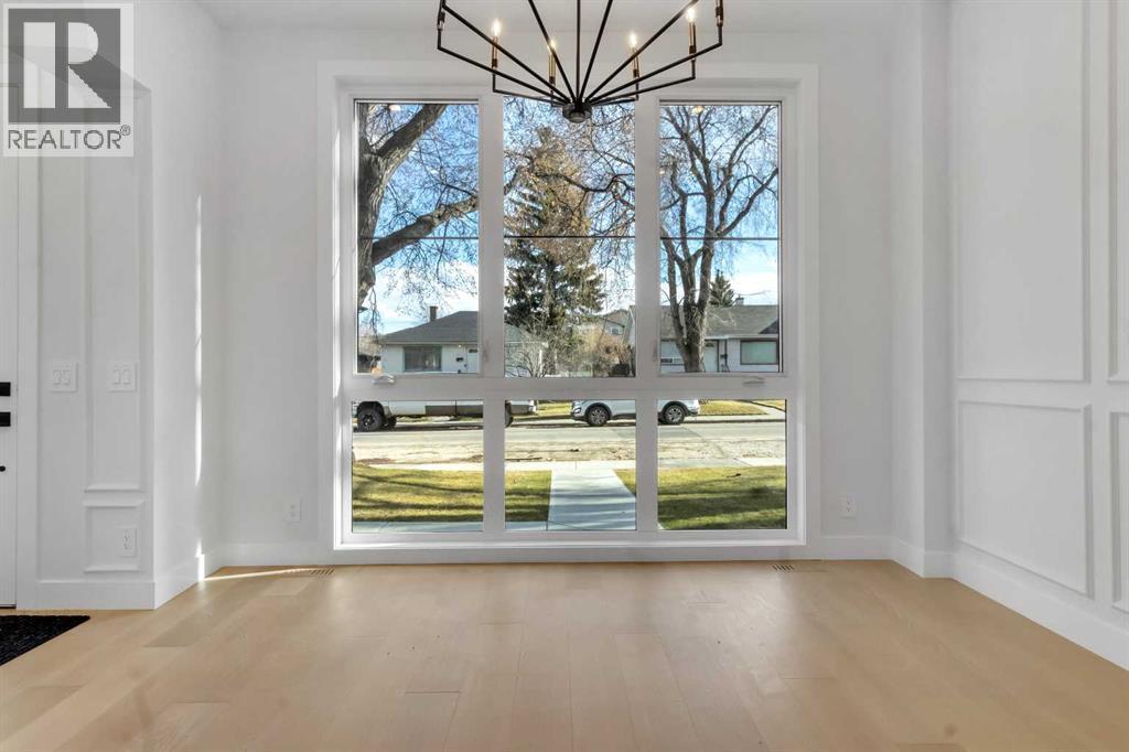 644 25 Avenue Nw, Calgary, Alberta  T2M 2A9 - Photo 10 - A2279867