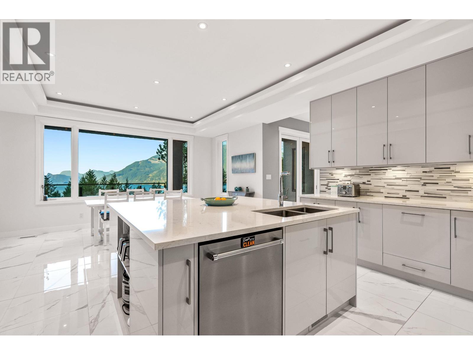 1028 Goat Ridge Drive, Britannia Beach, British Columbia  V8B 1J2 - Photo 9 - R3082470