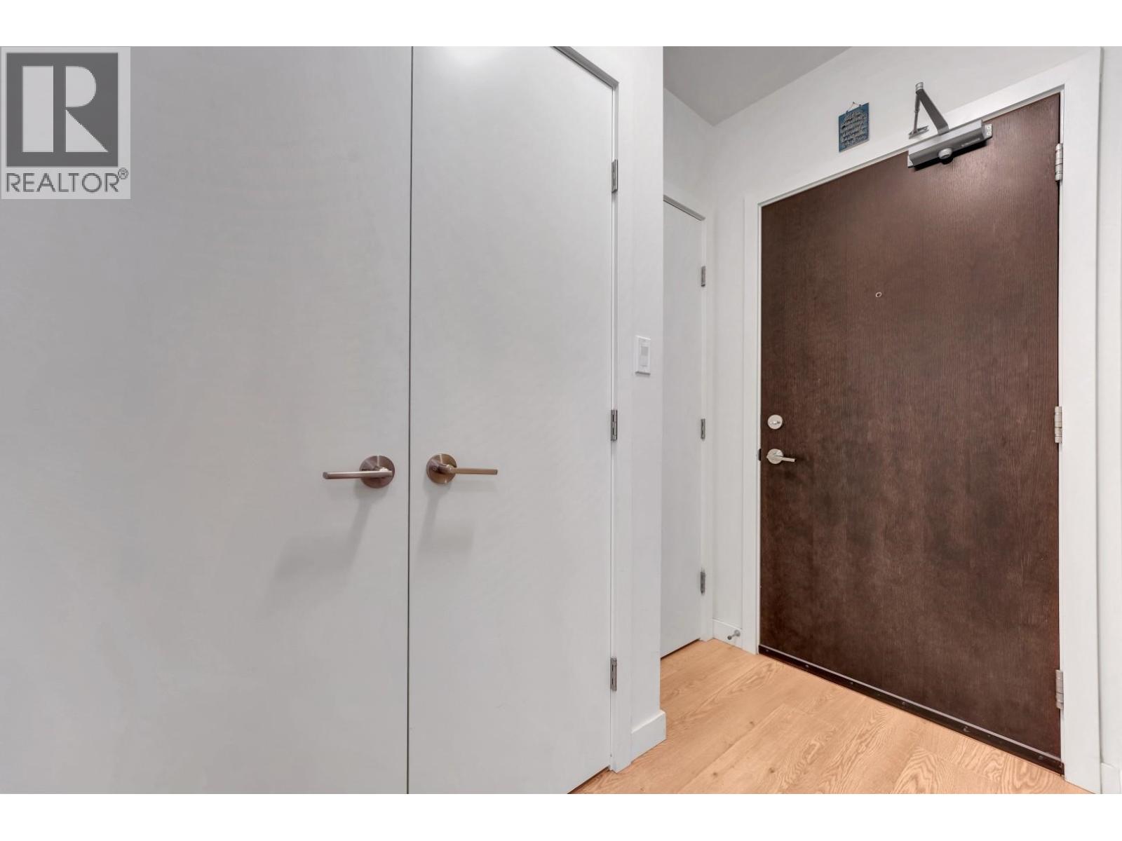 1106 3080 Lincoln Avenue, Coquitlam, British Columbia  V3B 0L9 - Photo 2 - R3078997