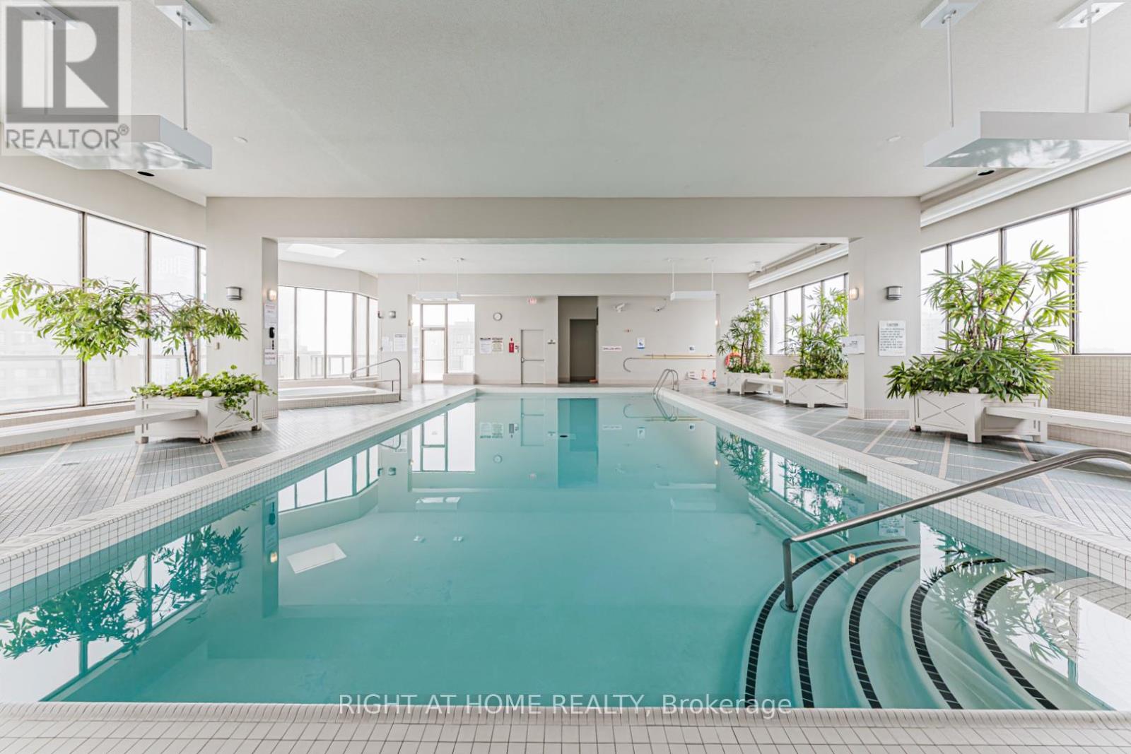 1011 - 55 Elm Drive, Mississauga, Ontario  L5B 3Z3 - Photo 28 - W12727578