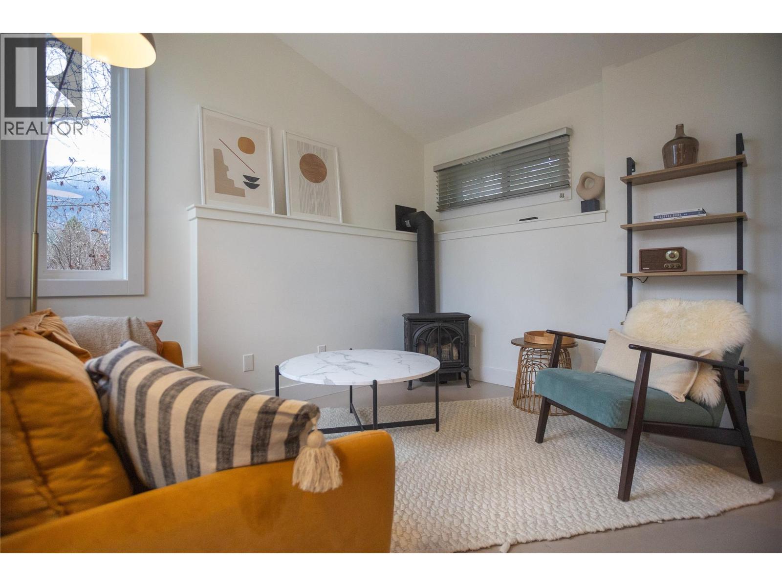 610 Wasson Street, Nelson, British Columbia  V1L 3G7 - Photo 37 - 10372071