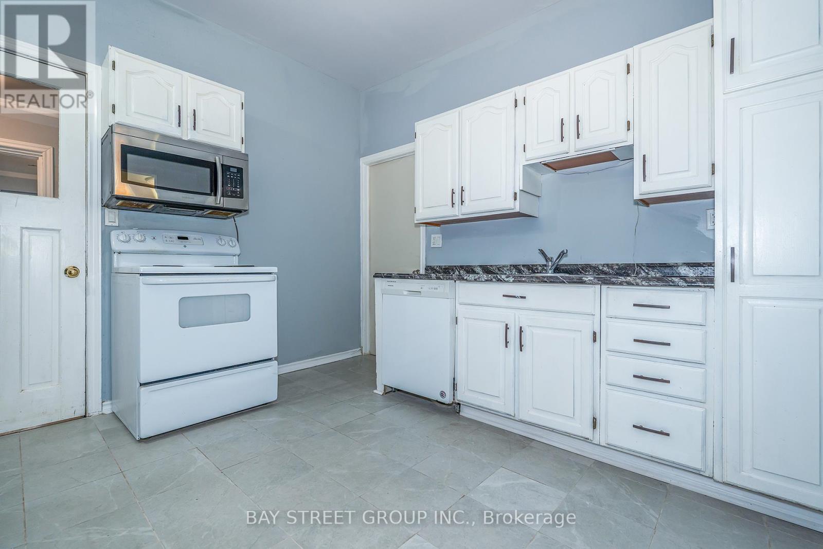 4308 Ellis Street N, Niagara Falls, Ontario  L2E 1H1 - Photo 13 - X12727596