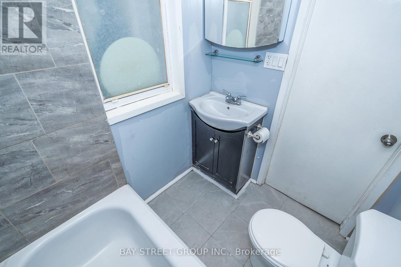 4308 Ellis Street N, Niagara Falls, Ontario  L2E 1H1 - Photo 14 - X12727596