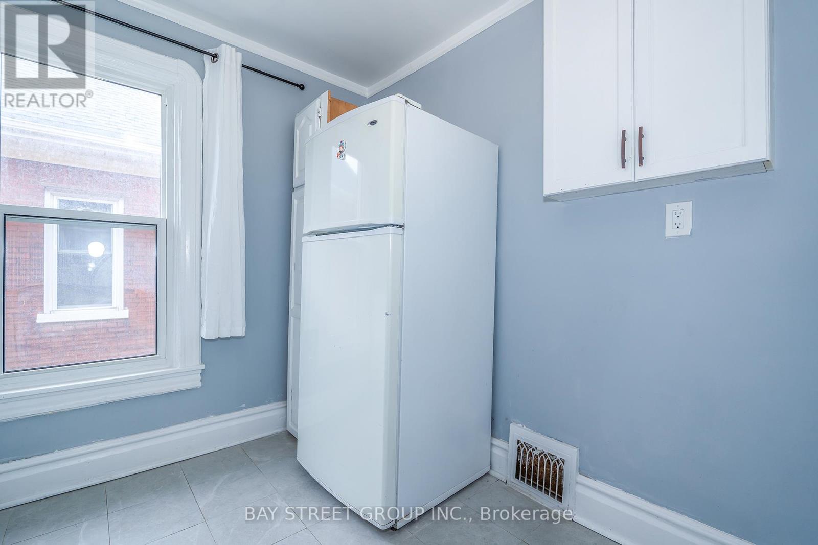 4308 Ellis Street N, Niagara Falls, Ontario  L2E 1H1 - Photo 37 - X12727596