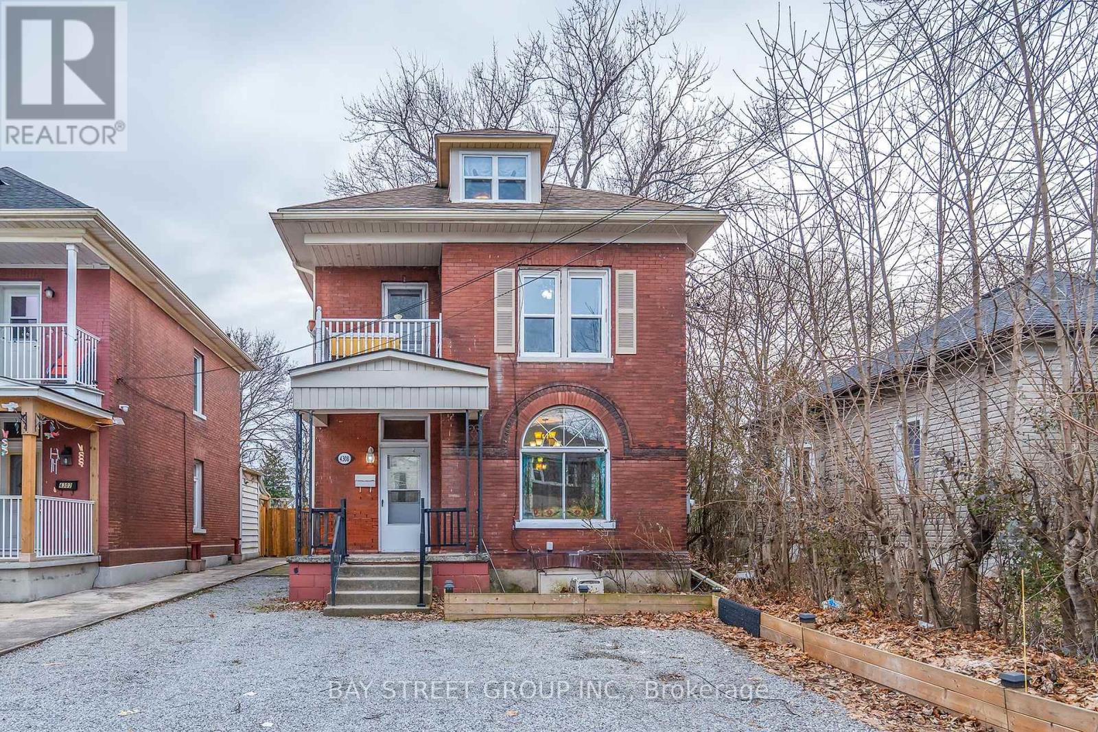 4308 Ellis Street N, Niagara Falls, Ontario  L2E 1H1 - Photo 4 - X12727596
