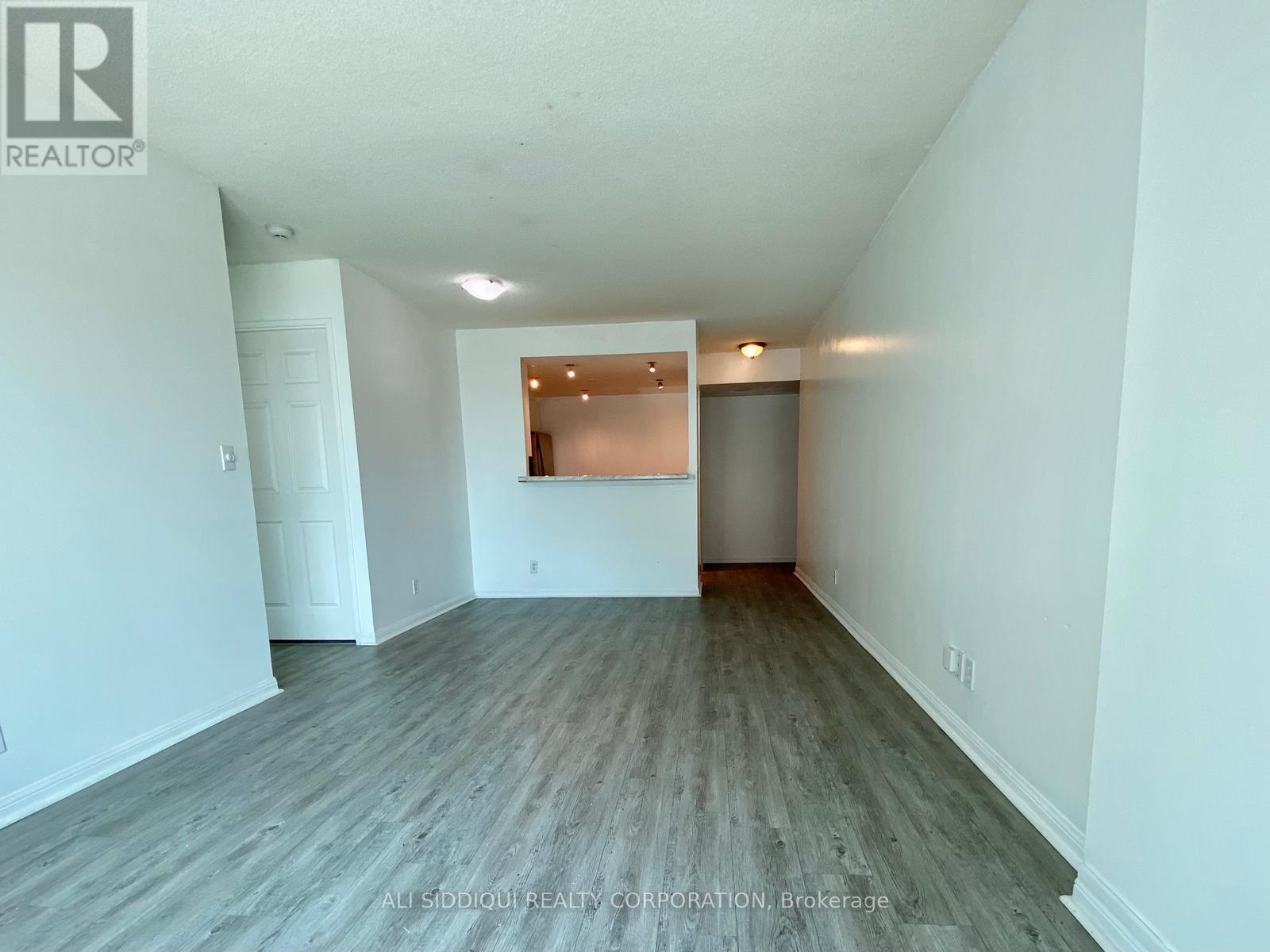 1513 - 8 Lee Centre Drive, Toronto, Ontario  M1H 3H8 - Photo 9 - E12727594