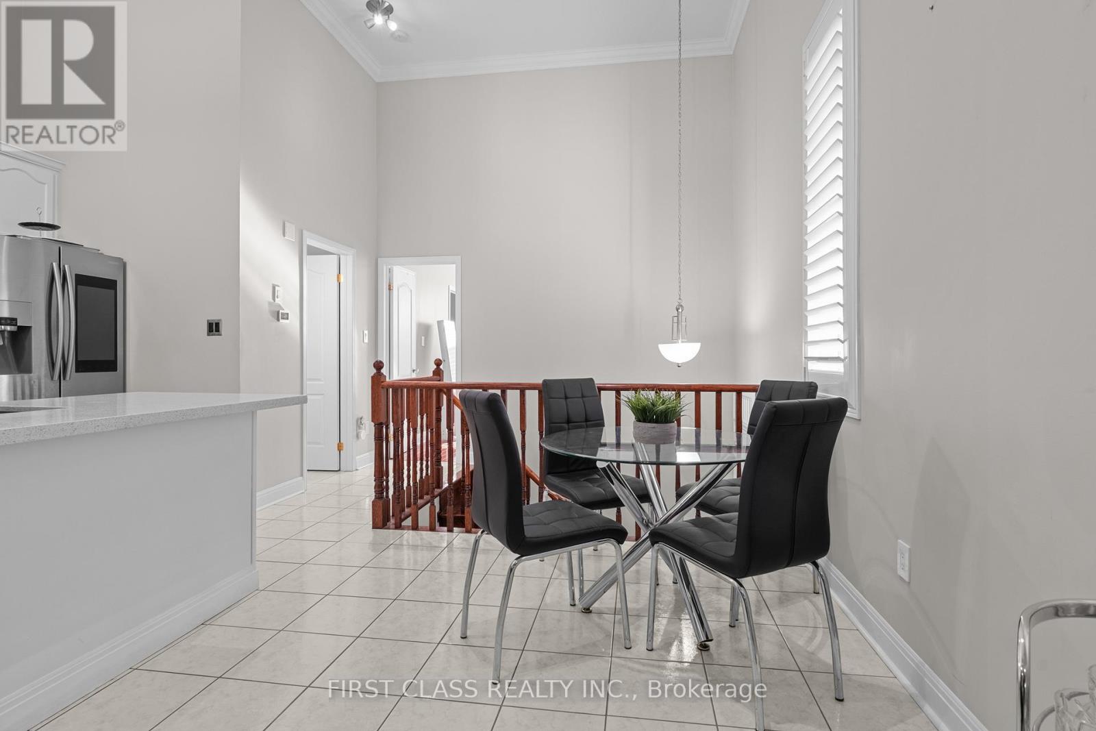 15 Belinda Drive, Brampton, Ontario  L7A 2W7 - Photo 8 - W12727590