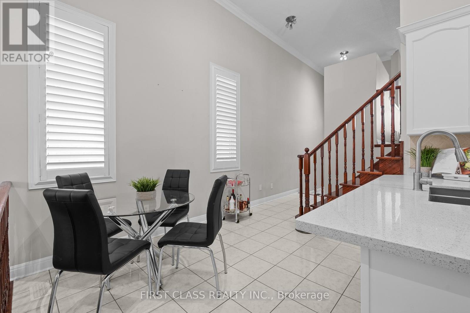 15 Belinda Drive, Brampton, Ontario  L7A 2W7 - Photo 9 - W12727590