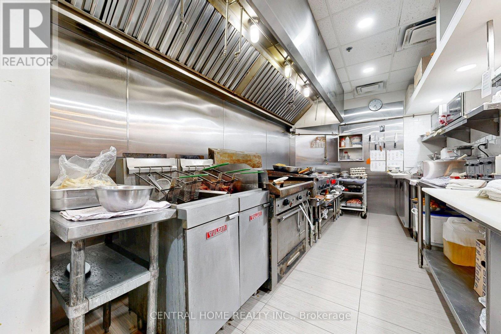 4 Banff Road, Uxbridge, Ontario  L9P 1S9 - Photo 10 - N12559916