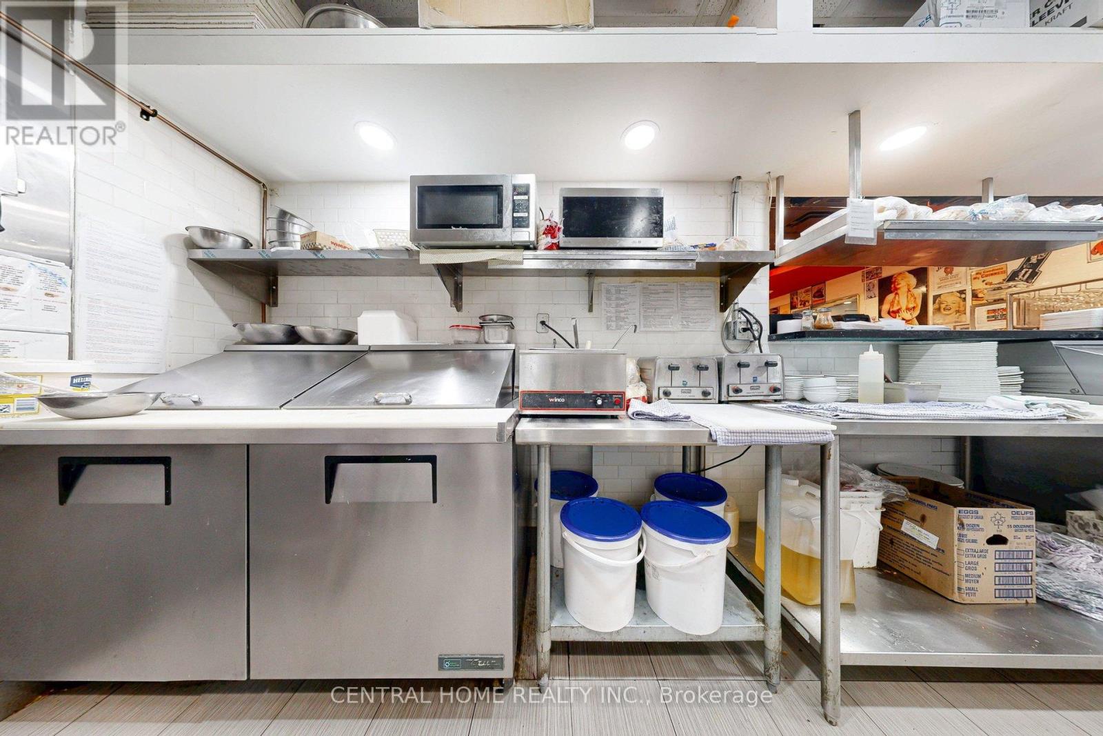 4 Banff Road, Uxbridge, Ontario  L9P 1S9 - Photo 16 - N12559916